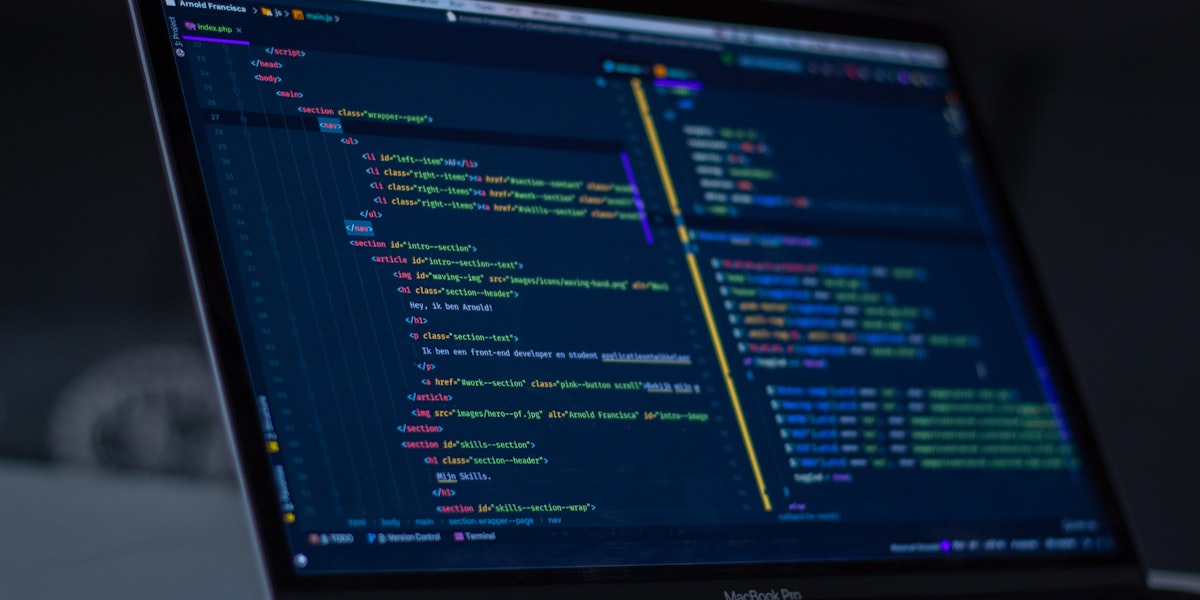 Tilda vs Next.js — сравнение подходов к разработке сайта